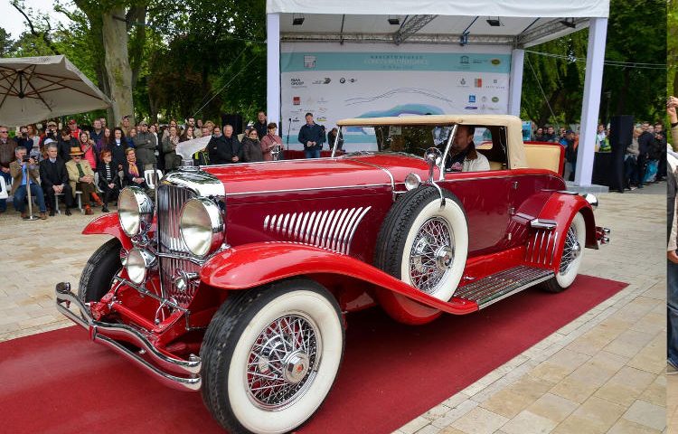 Bemutatkoztak a rajongott oldtimer autócsodák